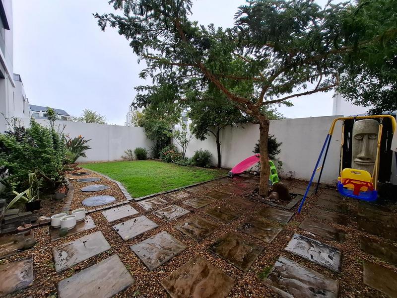 To Let 3 Bedroom Property for Rent in De Velde Western Cape